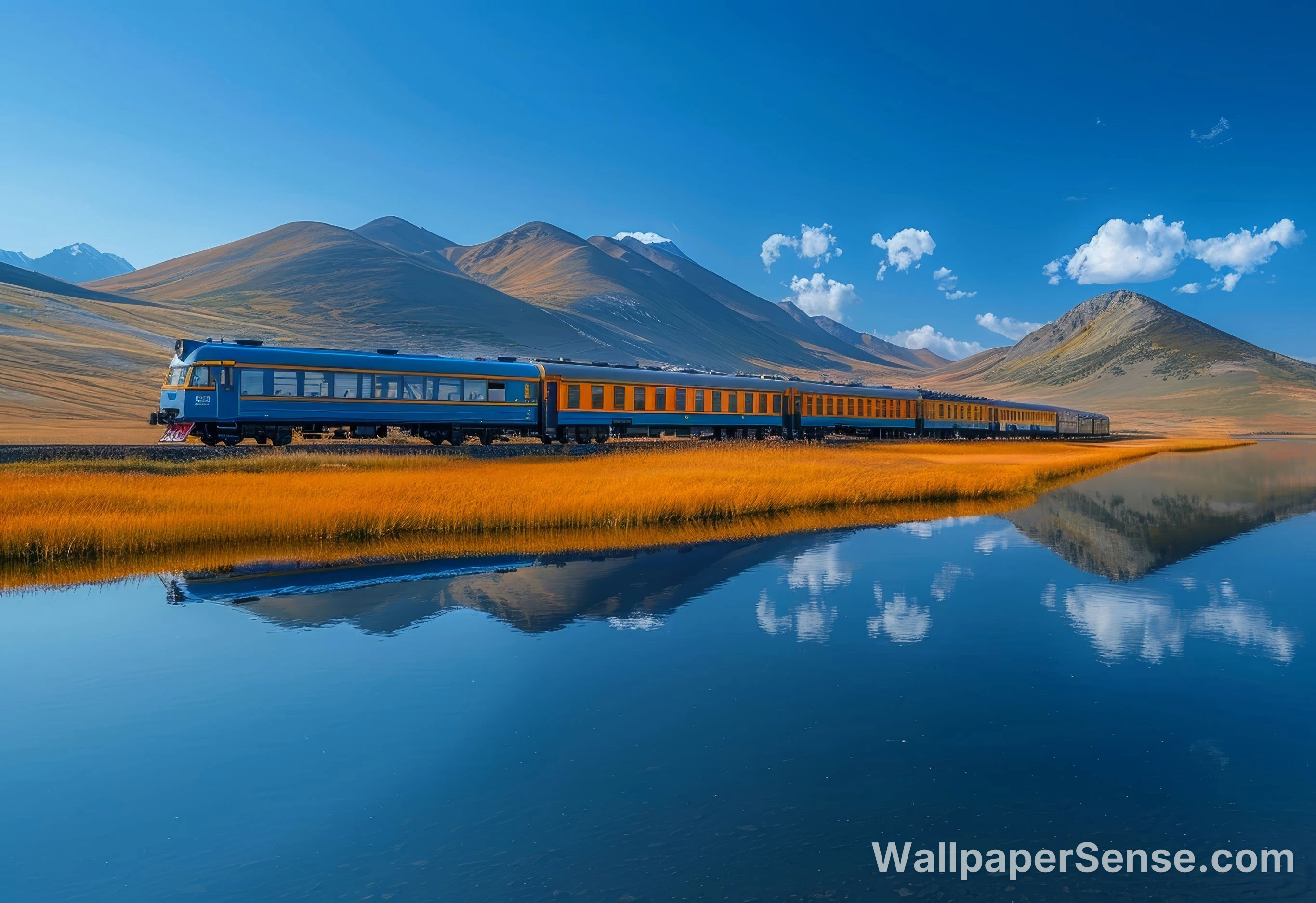 Treno nei Paesaggi dell'Altopiano Tibetano, Wallpaper Desktop 8K Ultra HD